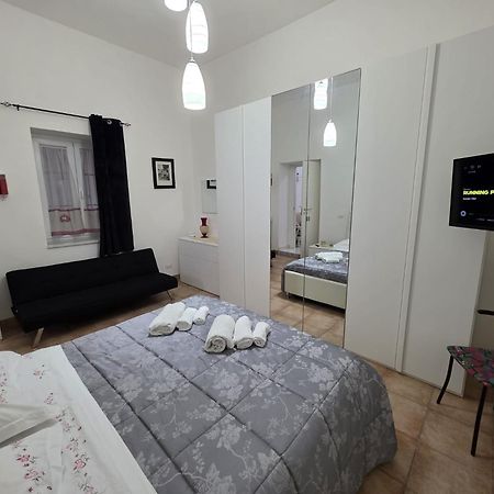 Domus Ciccio Pompeii - Relax & Free Parking Appartement Scafati Buitenkant foto